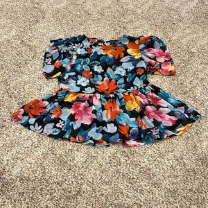 EUC! Forever 21 Blouse. Floral Print. SZ S